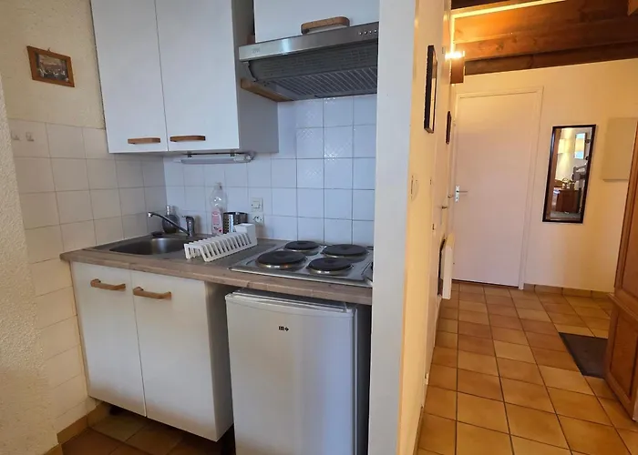 Ocean View And Pool Near The *