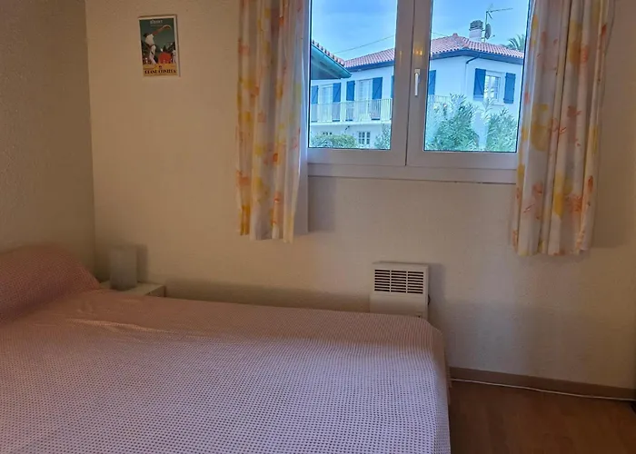 Apartment Ocean View And Pool Near The Biarritz